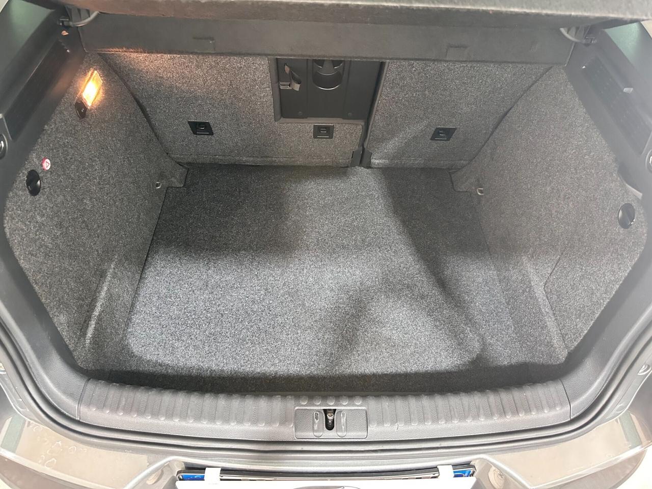 Volkswagen Tiguan 2.0 TDI 140 CV - PERFETTA - DA V