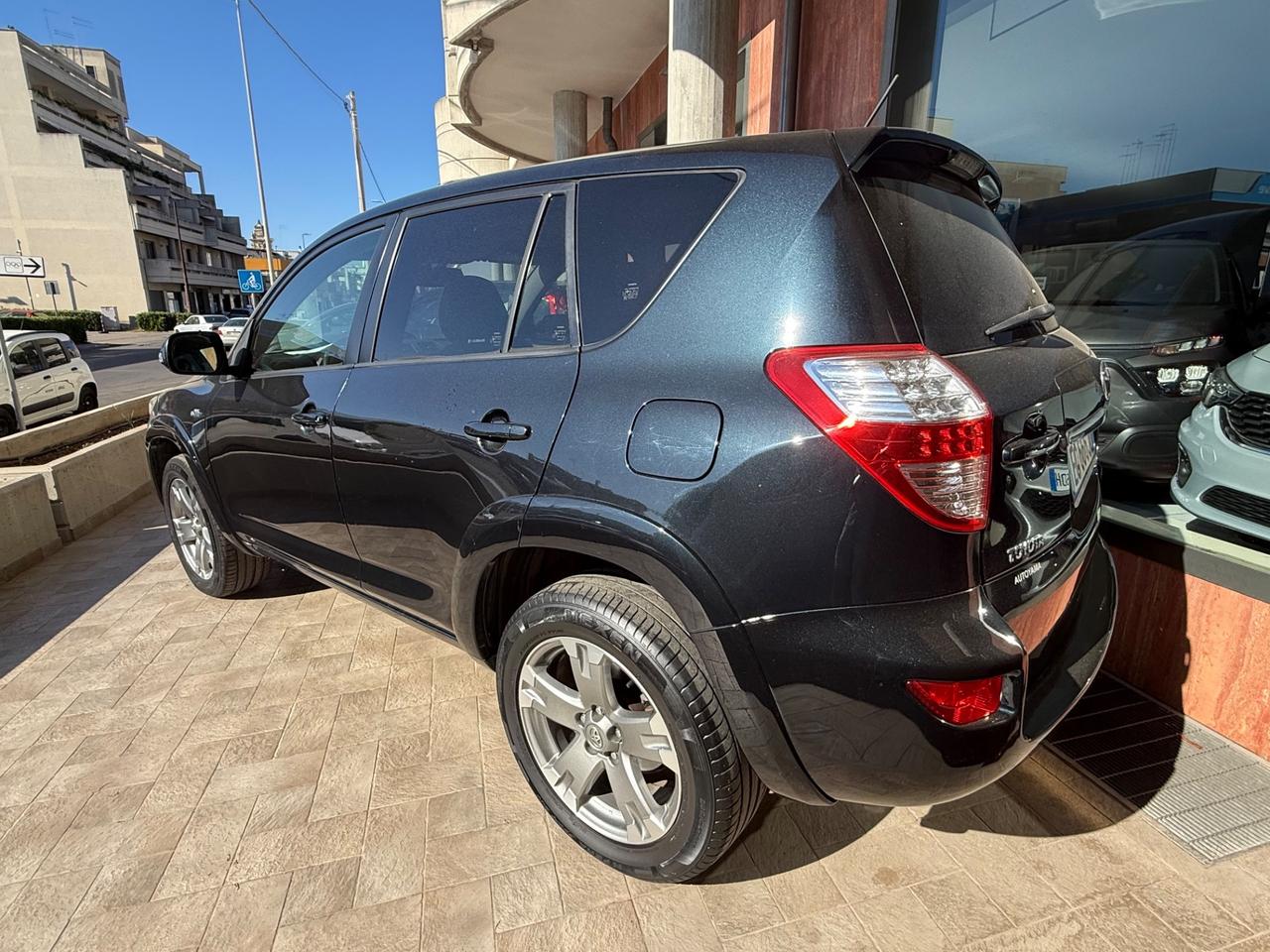 Toyota RAV 4 RAV4 2.2 D-4D 150 CV 2011