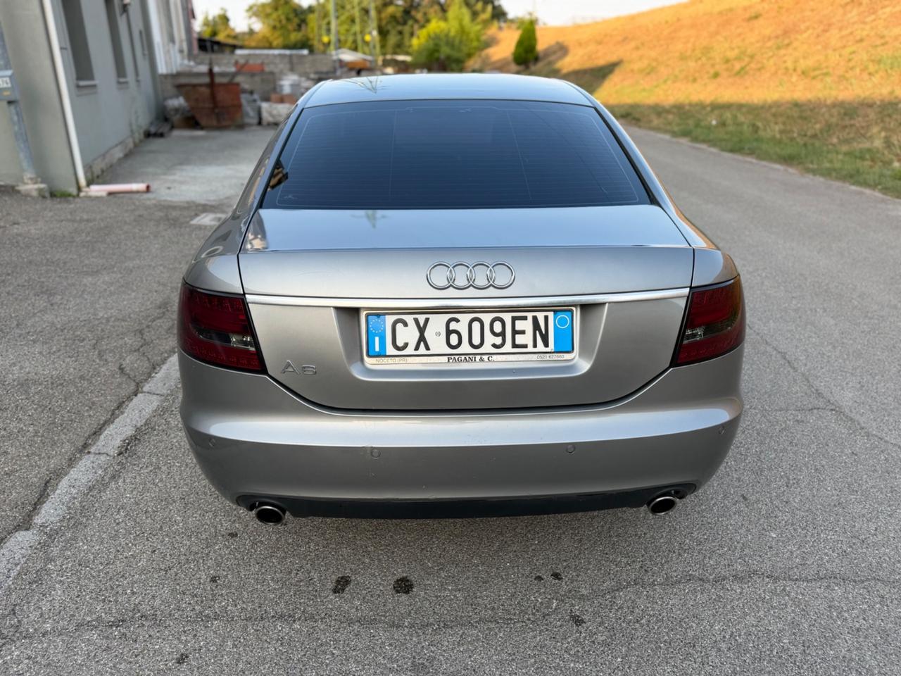 Audi A6 2.4 V6. G p L