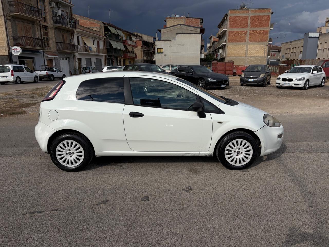 Fiat Grande Punto 2014 1.3 mtj 75cv VAN