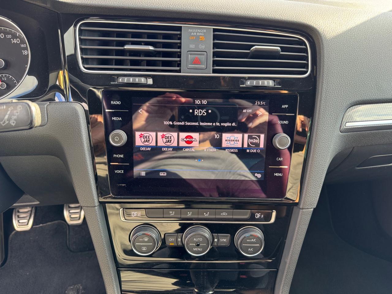 Volkswagen Golf 2.0 TDI R-LINE, FULL LED 150CV