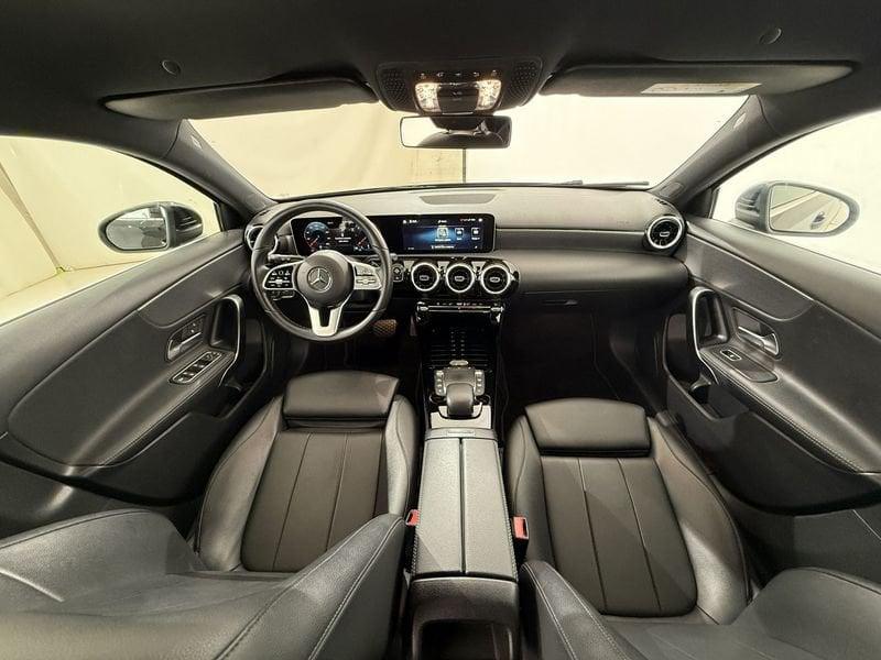 Mercedes-Benz Classe A A 180 d Sport auto