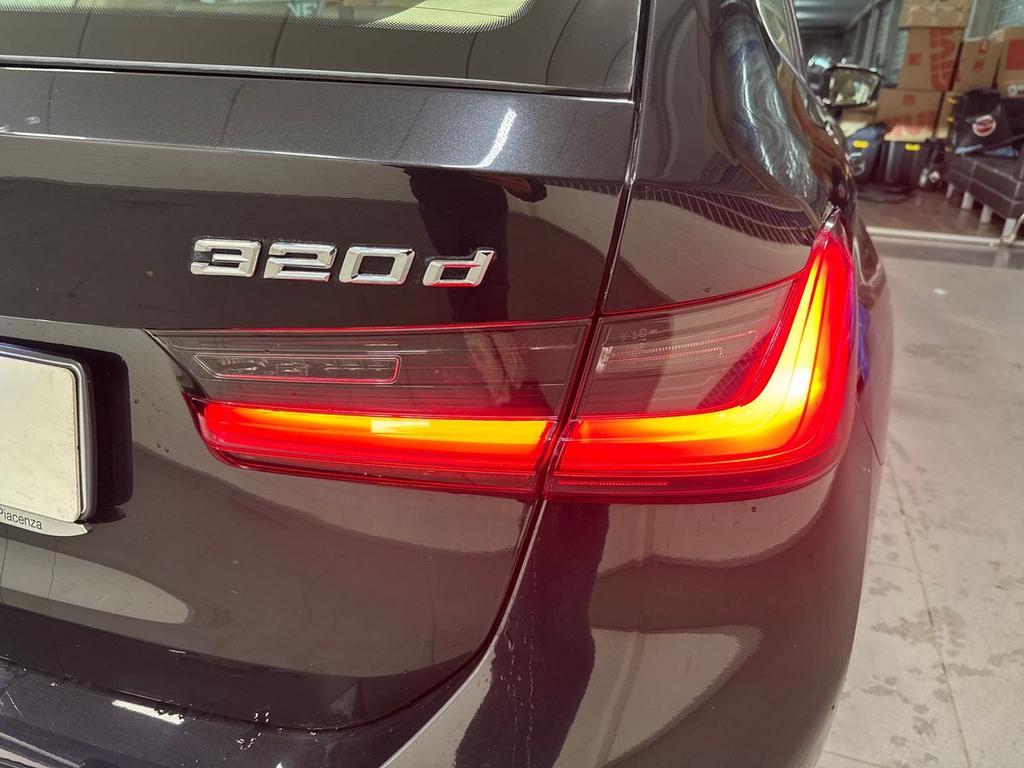 BMW Serie 3 Touring 320 d Mild Hybrid 48V Luxury xDrive Steptronic