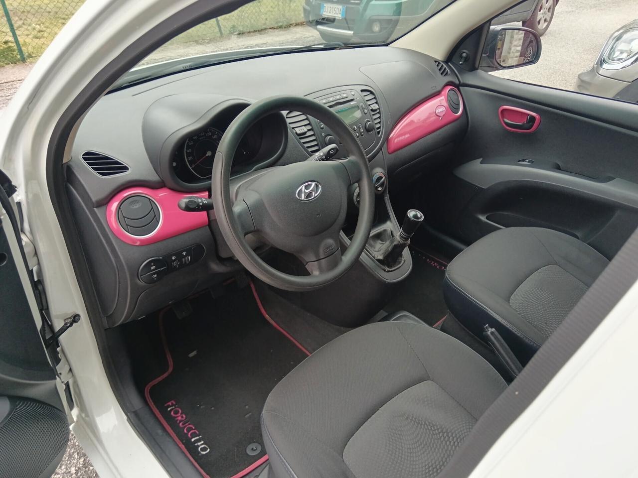 Hyundai i10 1.1 12V FIORUCCI RETROCAMERA