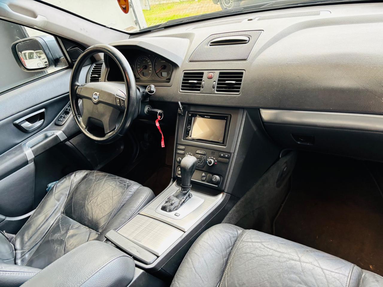 Volvo XC 90 XC90 2.4 D5 185 CV aut. AWD Executive