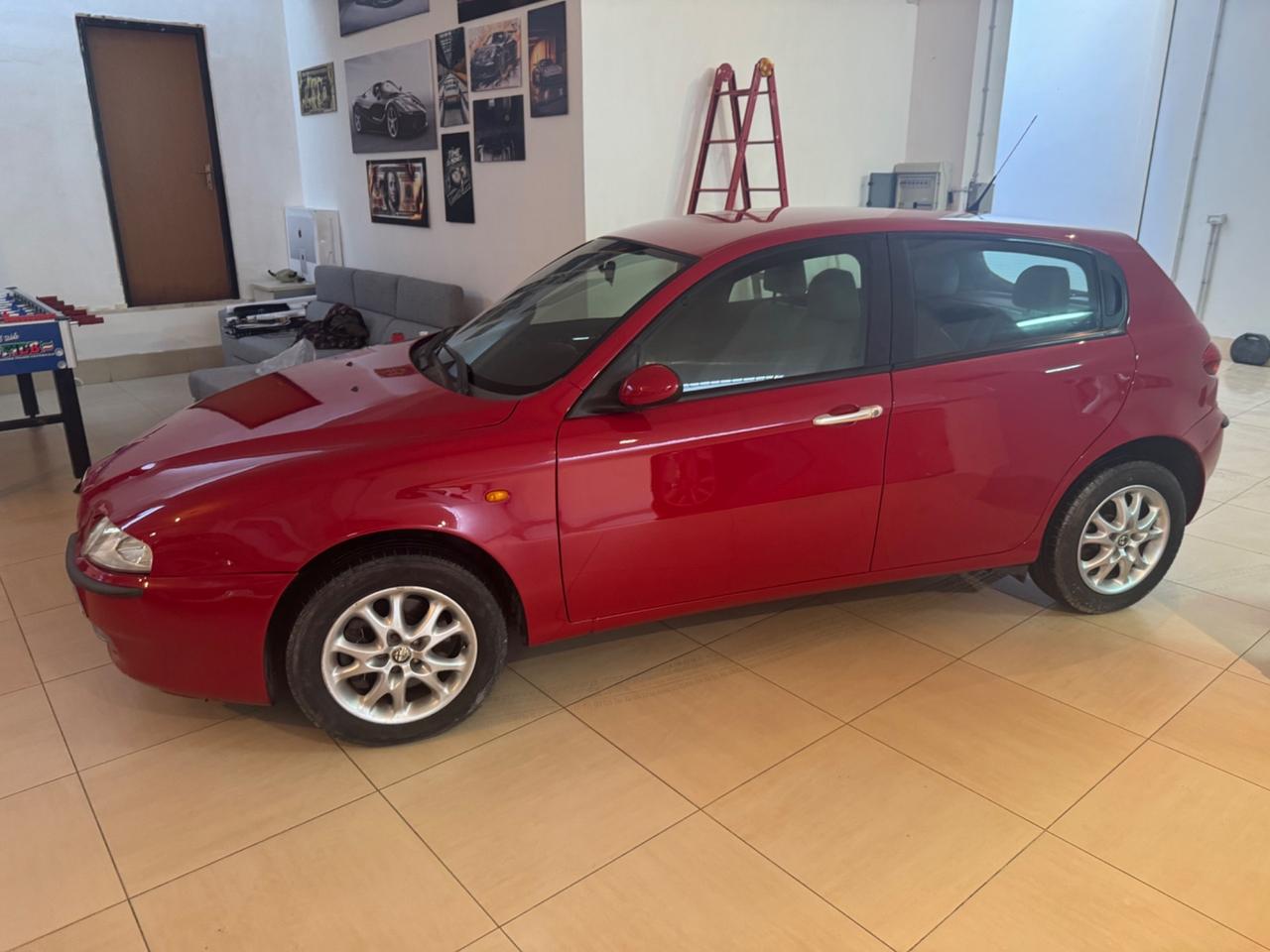 Alfa Romeo 147 1.9 JTD 16V cat 5 porte Distinctive