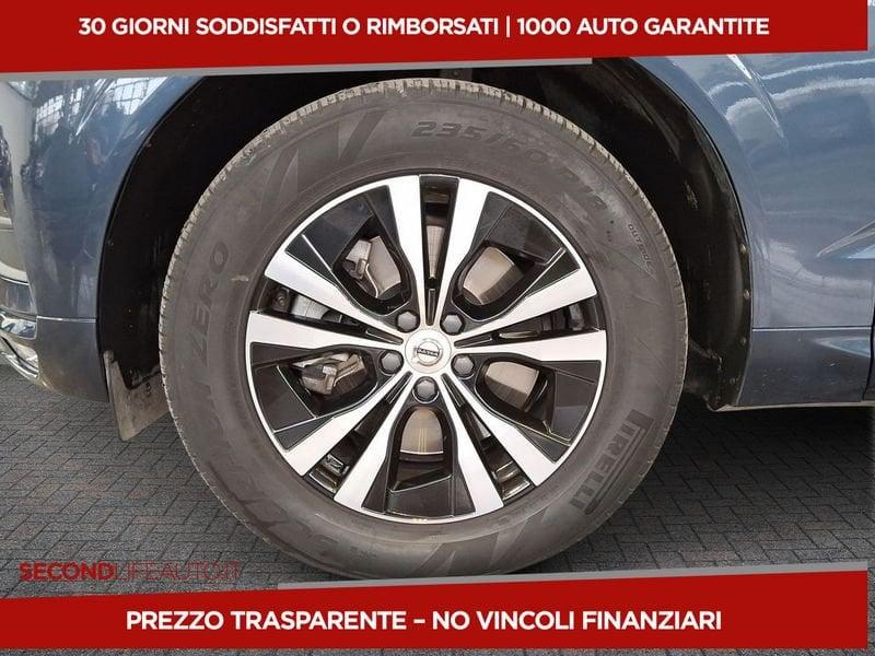 Volvo XC60 2.0 b4 Momentum Pro awd auto