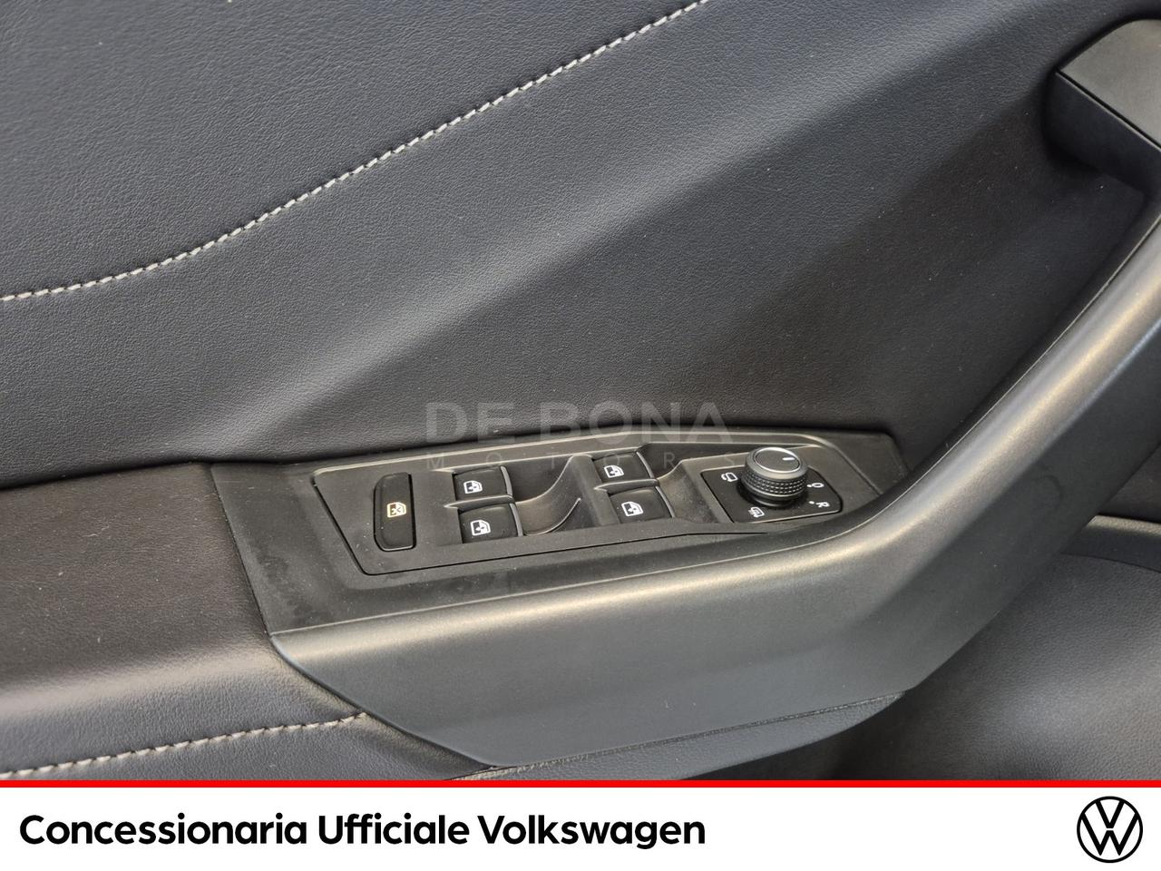 Volkswagen T-Roc 1.0 tsi r-line 110cv