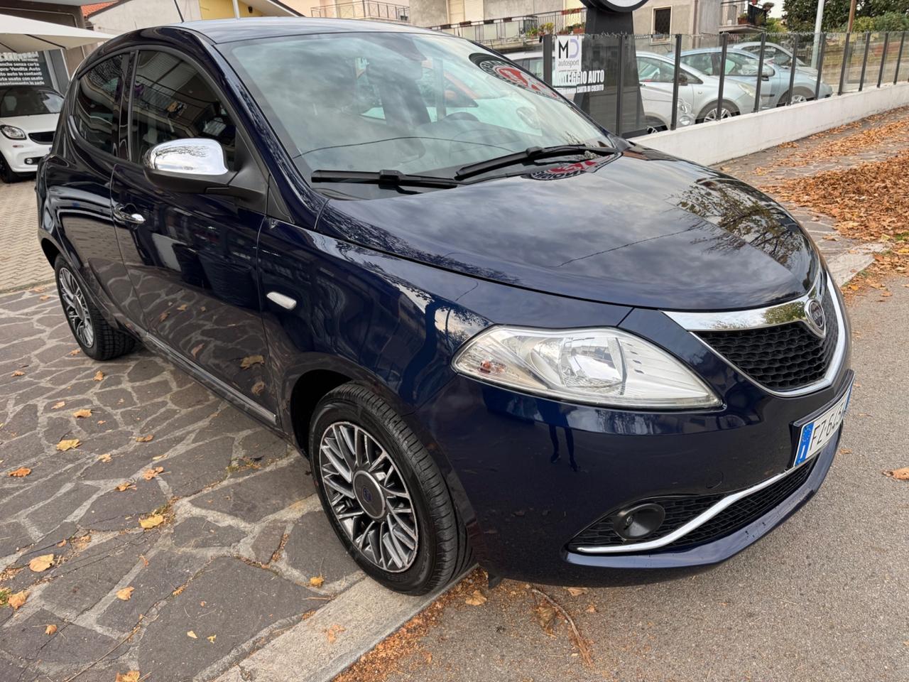Lancia Ypsilon 1.2 69 CV 5 porte S&S Platinum (15 mila km!)