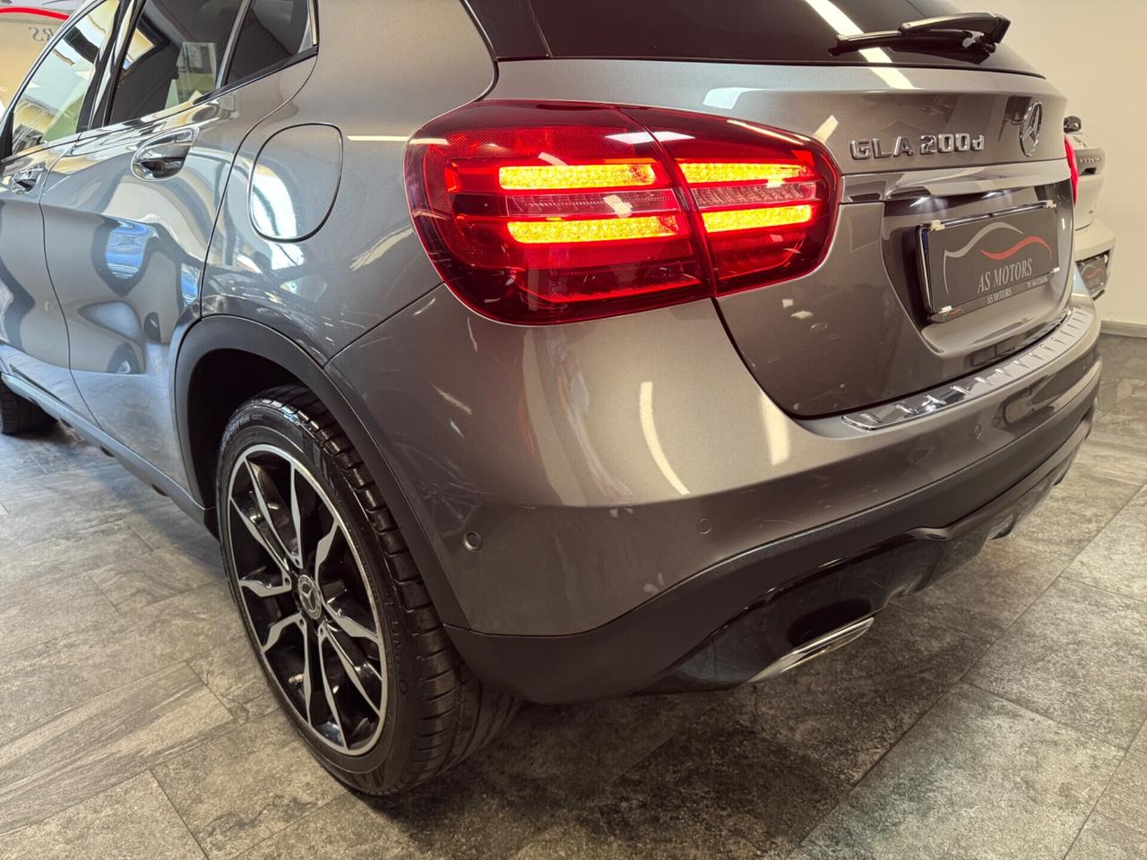 Mercedes-benz GLA 200 d Automatic Sport Tetto apribile