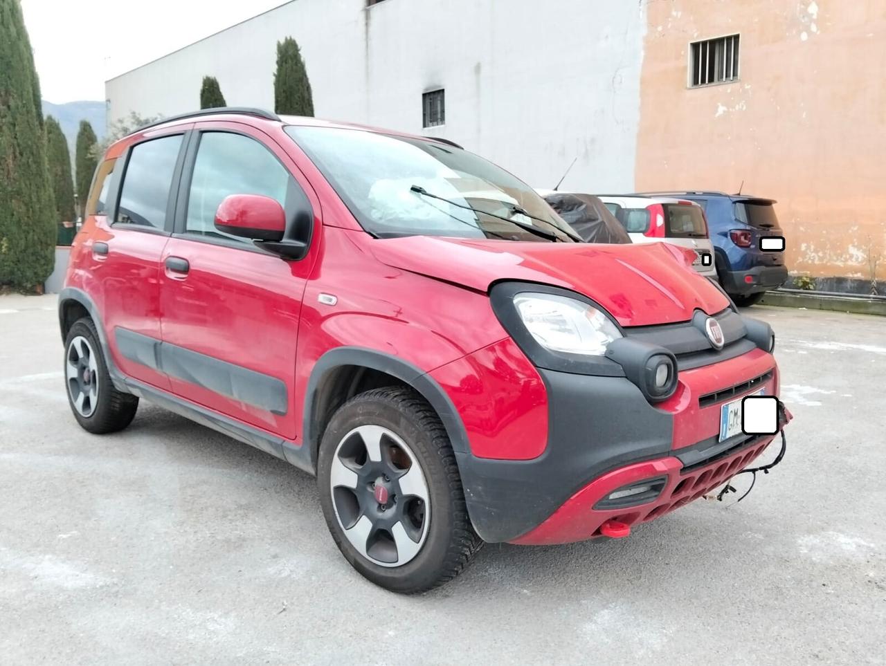 Fiat Panda 1.0 Hybrid Cross 2023 SINISTRATA