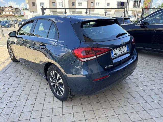 MERCEDES-BENZ A 180 d Sport Cambio Automatico