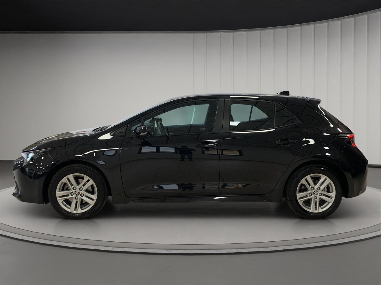 Toyota Corolla 1.8h Active cvt