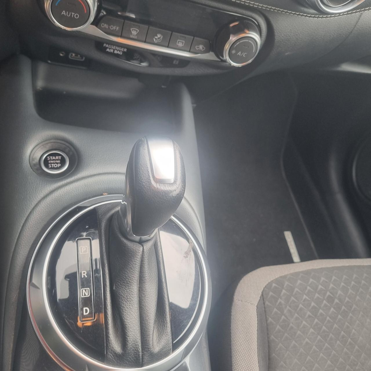 Nissan Juke 1.0 DIG-T 117 CV DCT Tekna