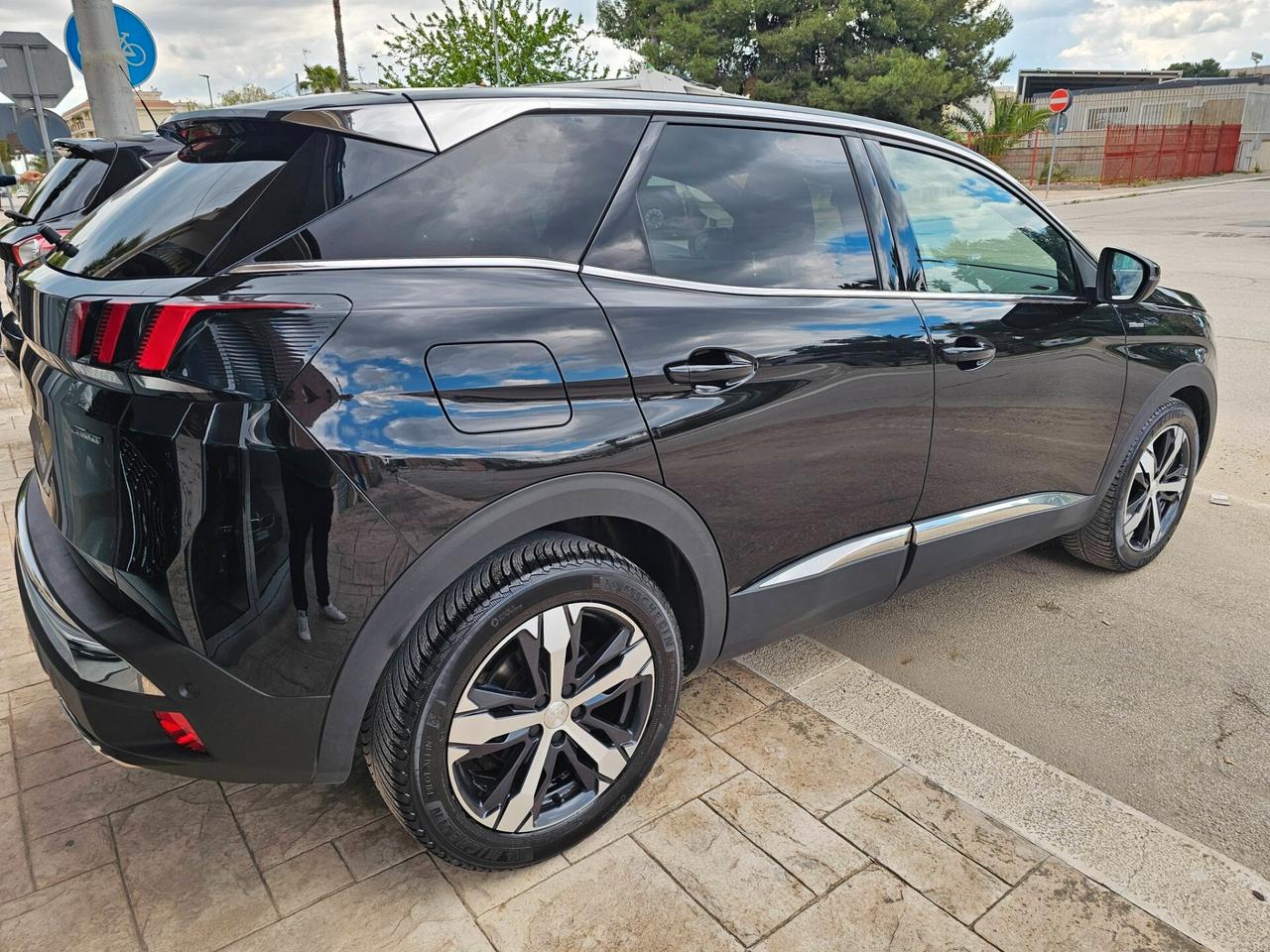 PEUGEOT 3008 1.5 BLUEHDI 130CV EAT8 GT-LINE