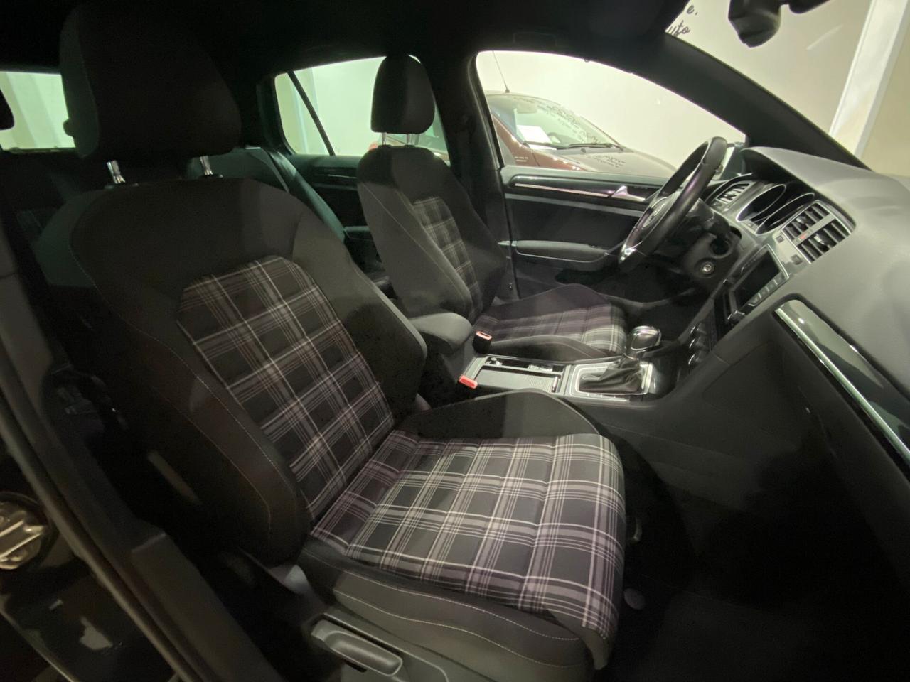 Volkswagen Golf GTD 2.0 TDI DSG 5p. BlueMotion Technology