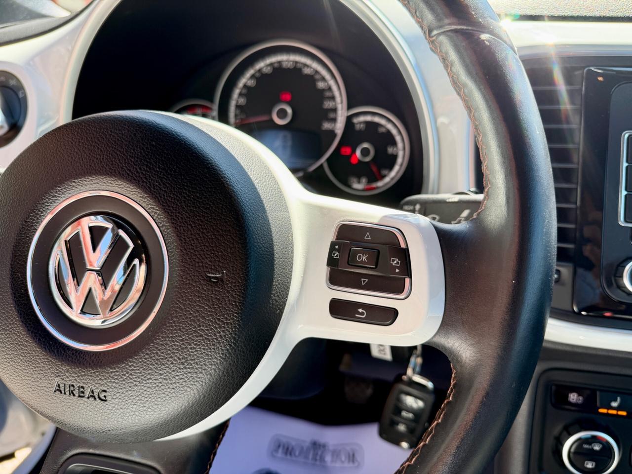 Volkswagen Maggiolino Cabrio Sport CUP 57.000 km