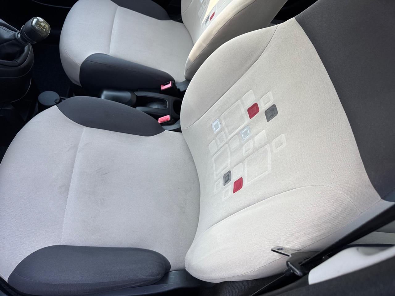 Fiat Panda 1.2 Lounge 5 posti neopatentati