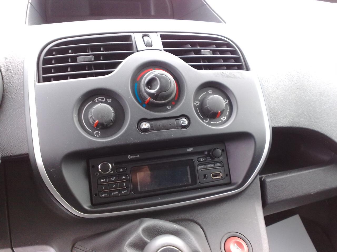 renault kangoo 1.5dci 75cv - 2014