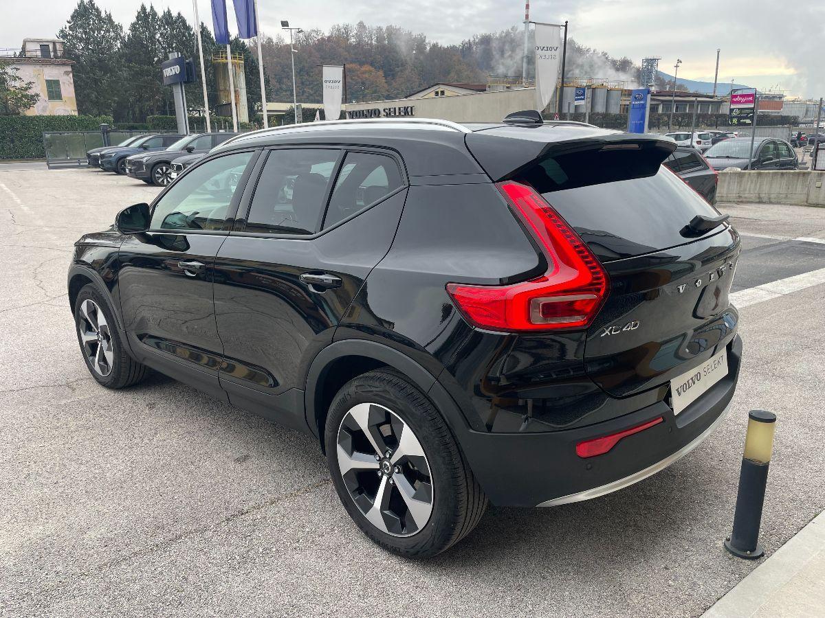 VOLVO - XC40 - B3 automatico Core