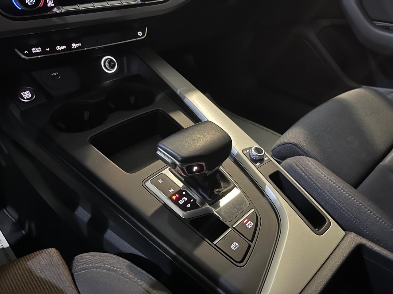 Audi A4 40 TDI S tronic Business