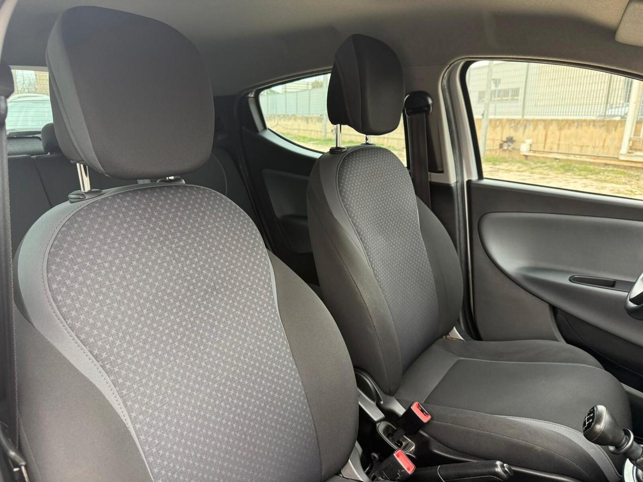 Lancia Ypsilon 1.2 69 CV 5 porte GPL Ecochic Gold