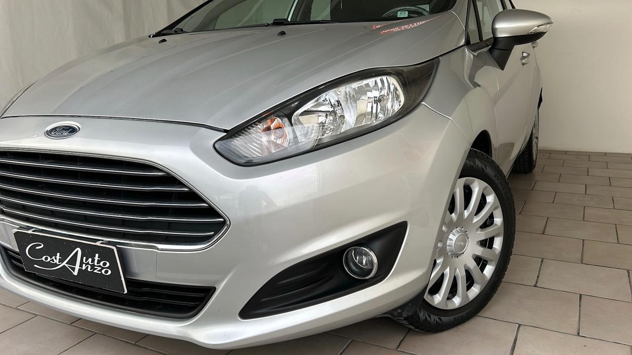 Ford Fiesta 1.5 TDCi 75 cv 2015 Neopatentati