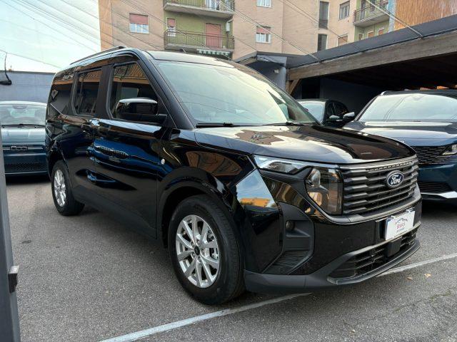FORD Tourneo Courier 1.0 EcoBoost Powershift Titanium