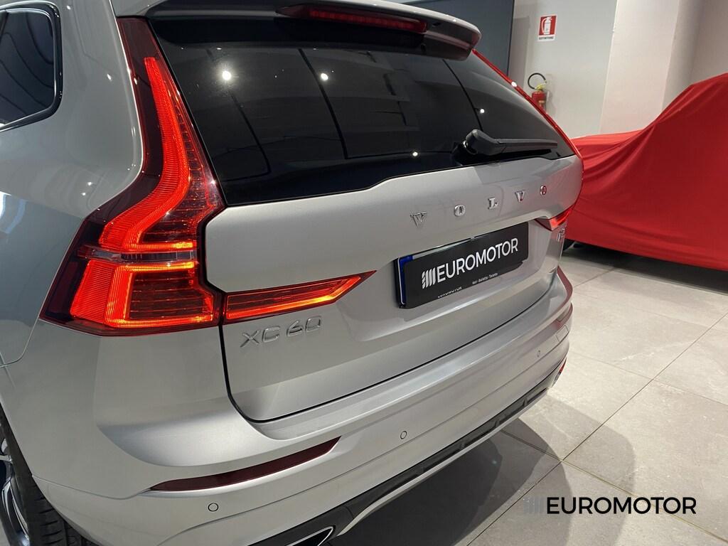 Volvo XC60 2.0 B4 R-Design AWD Geartronic