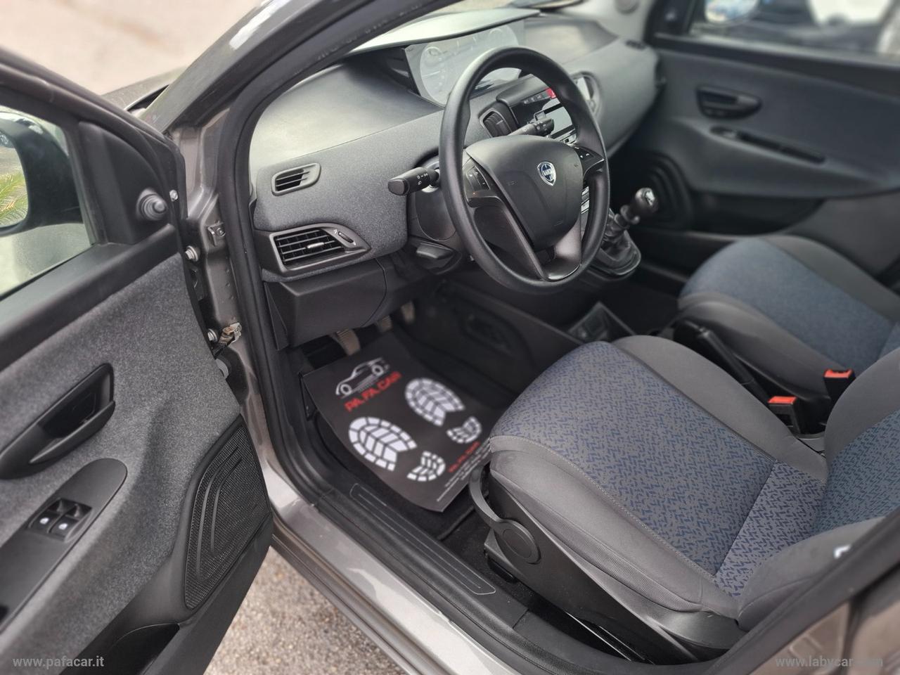LANCIA Ypsilon 1.0 FireFly 5p.S&S Hybrid Silver