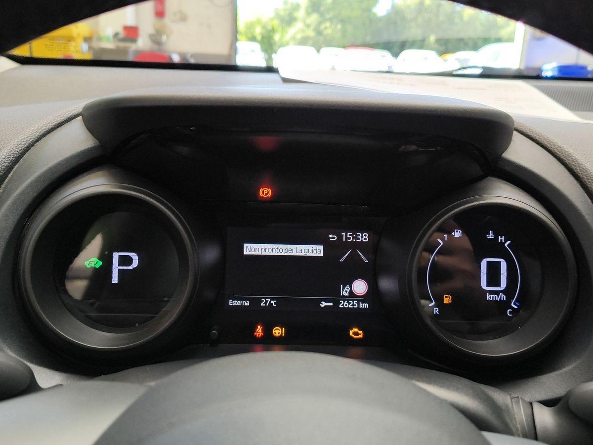 TOYOTA Yaris 4ª serie - Yaris 1.5 Hybrid 5 porte Trend