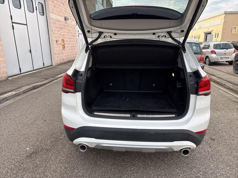 BMW X1 F48 xdrive18d xLine Plus auto