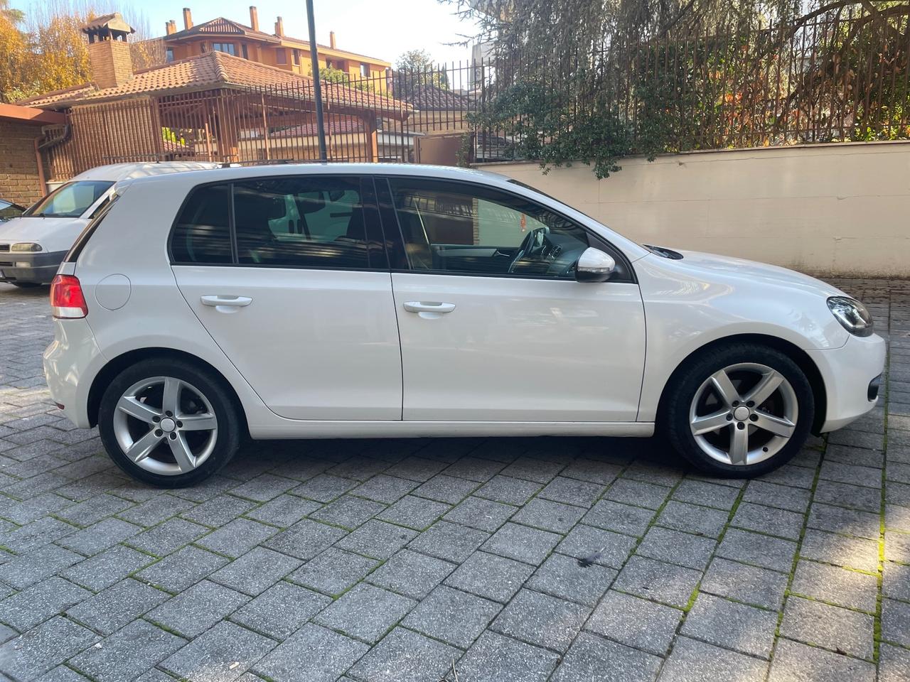 Volkswagen Golf 1.6 TDI DPF 5p. Highline