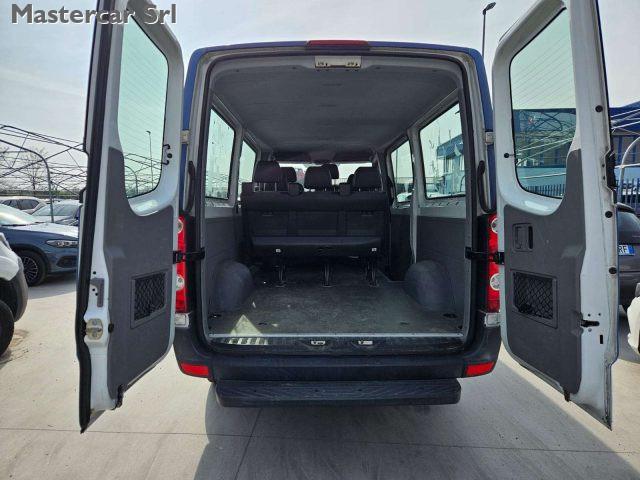 VOLKSWAGEN Crafter Crafter 2.0 TDI Combi 9 Posti - FB520NG
