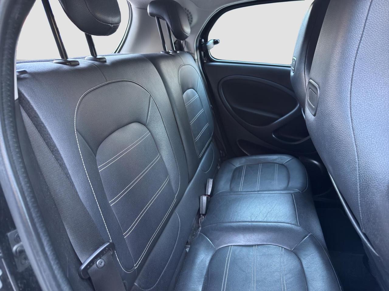 Smart ForFour 0.9 90cv twinamic Passion automatica 2019