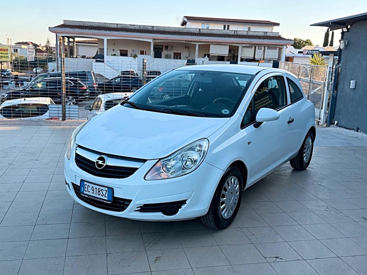 Opel Corsa 1.2 3 porte Sport Garanzia 12 Mesi