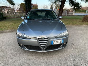 Alfa Romeo 147 1.6i 16V Twin Spark cat 5p. Progression