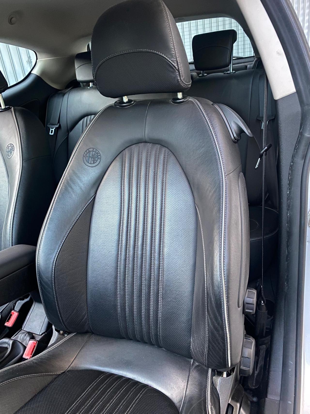 Alfa Romeo MiTo 1.4 M.Air 105cv Distinctive Sport