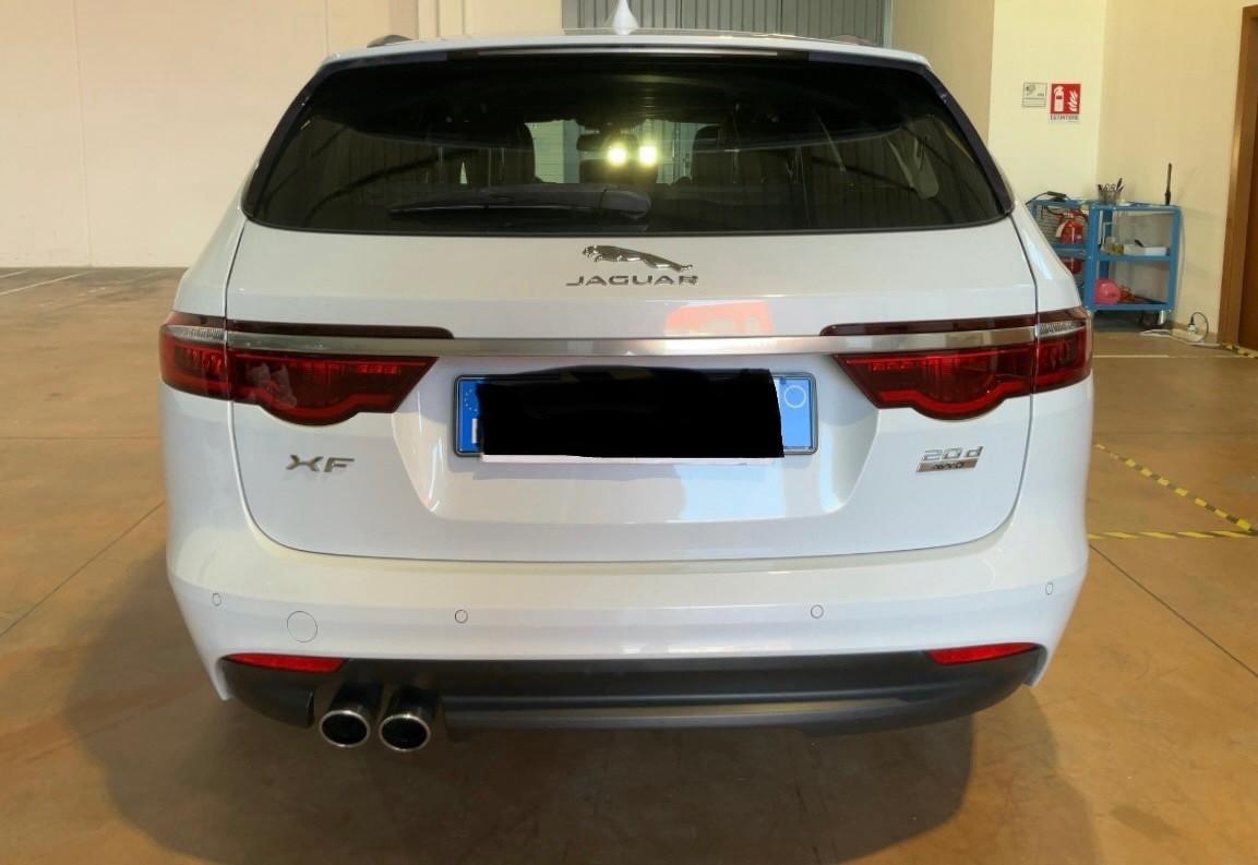 Jaguar XF Sportbrake 2.0 D 180 CV AWD aut. R-Sport-ENTRA