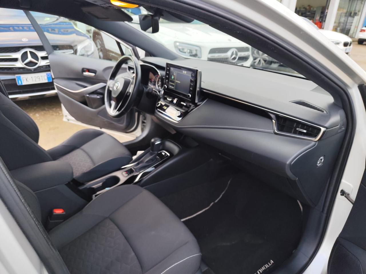 Toyota Corolla 1.8 Hybrid Style