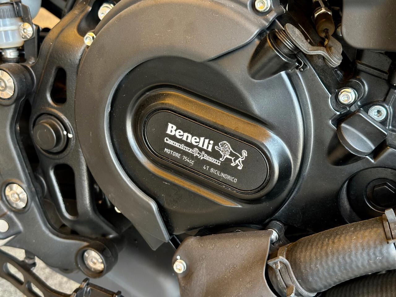 Benelli Leoncino 800 Trail