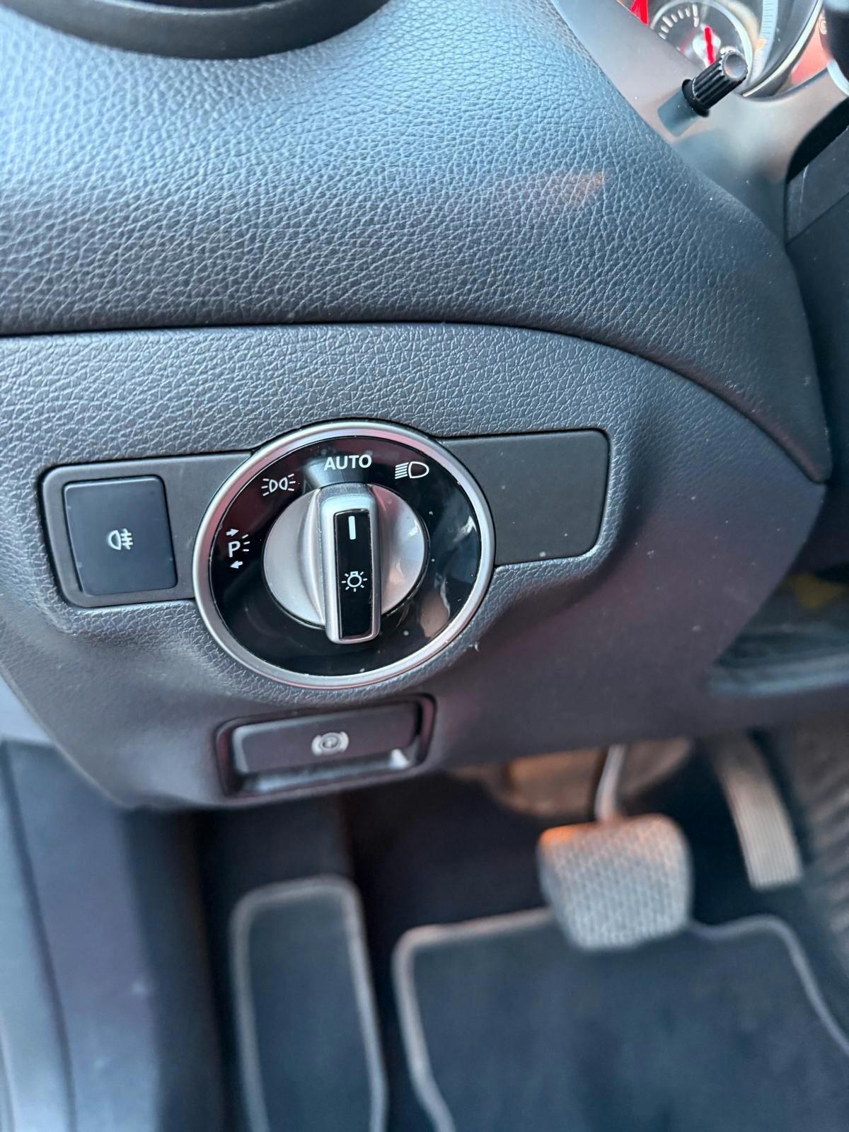 Mercedes-benz GLA 220 200 d Automatic Premium