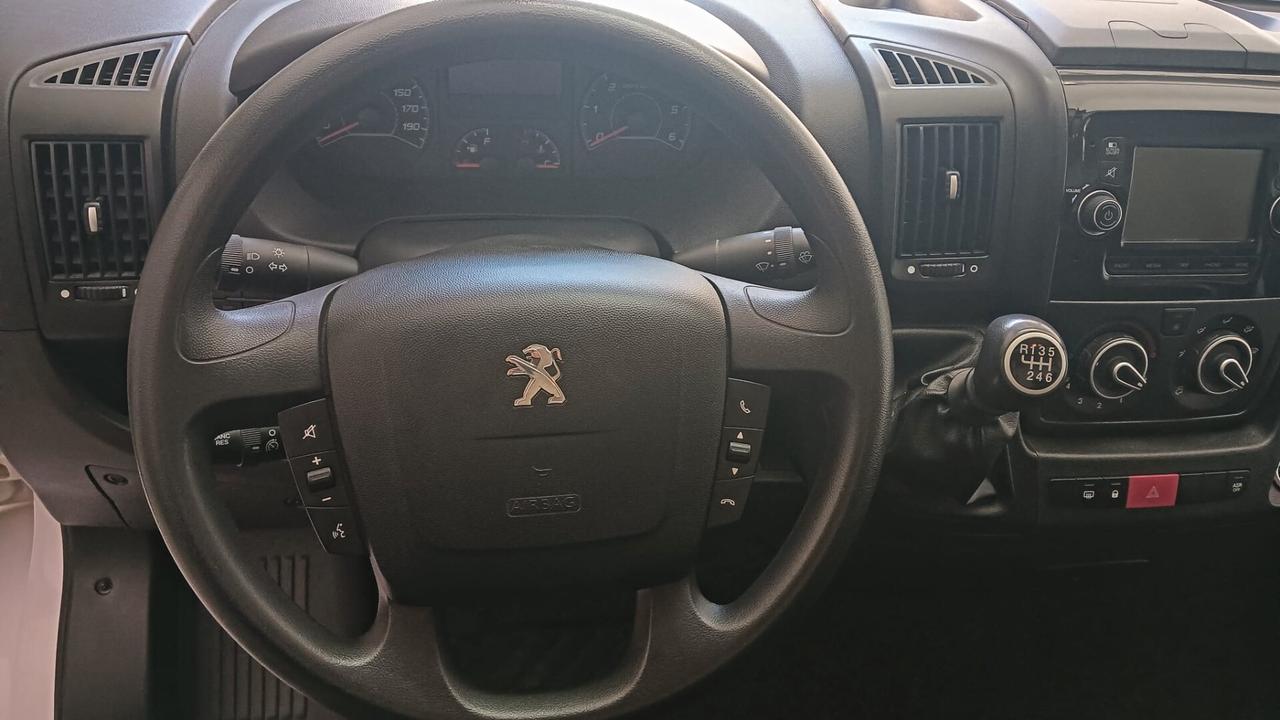 Peugeot Boxer 335 2.2 BlueHDi 140 S&S PLM-TA Furgone