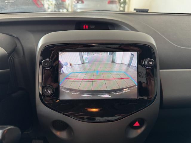 Toyota Aygo 5 Porte 1.0 x-play 72cv