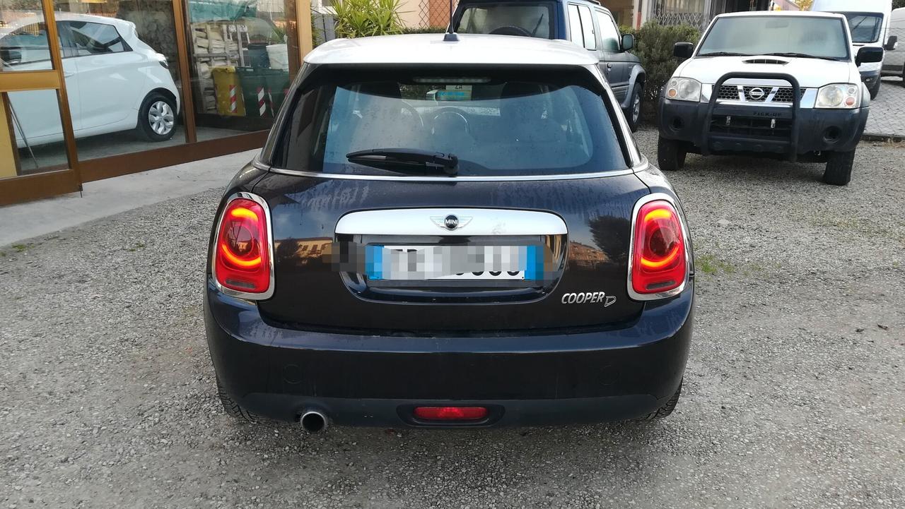 Mini Mini 1.5 Cooper D 5 porte