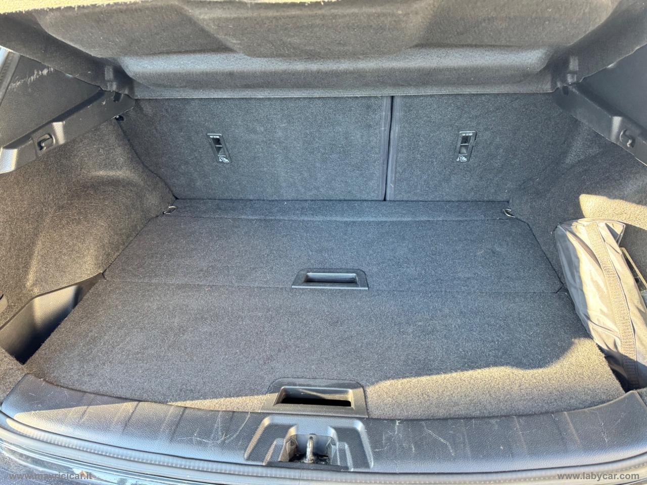 NISSAN Qashqai 1.6 dCi 4WD N-Connecta