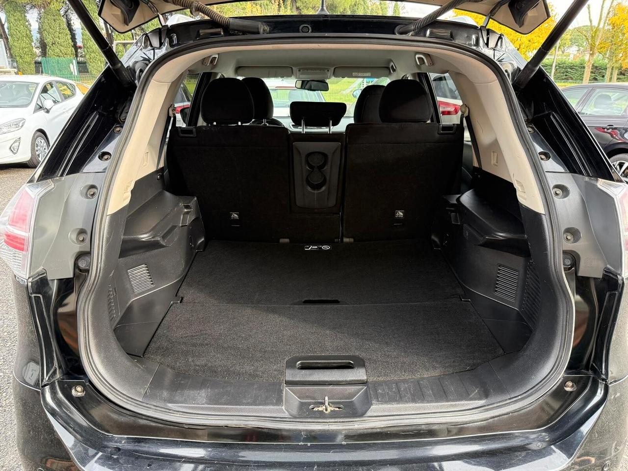 Nissan X-Trail 1.6 dCi 2WD Tekna