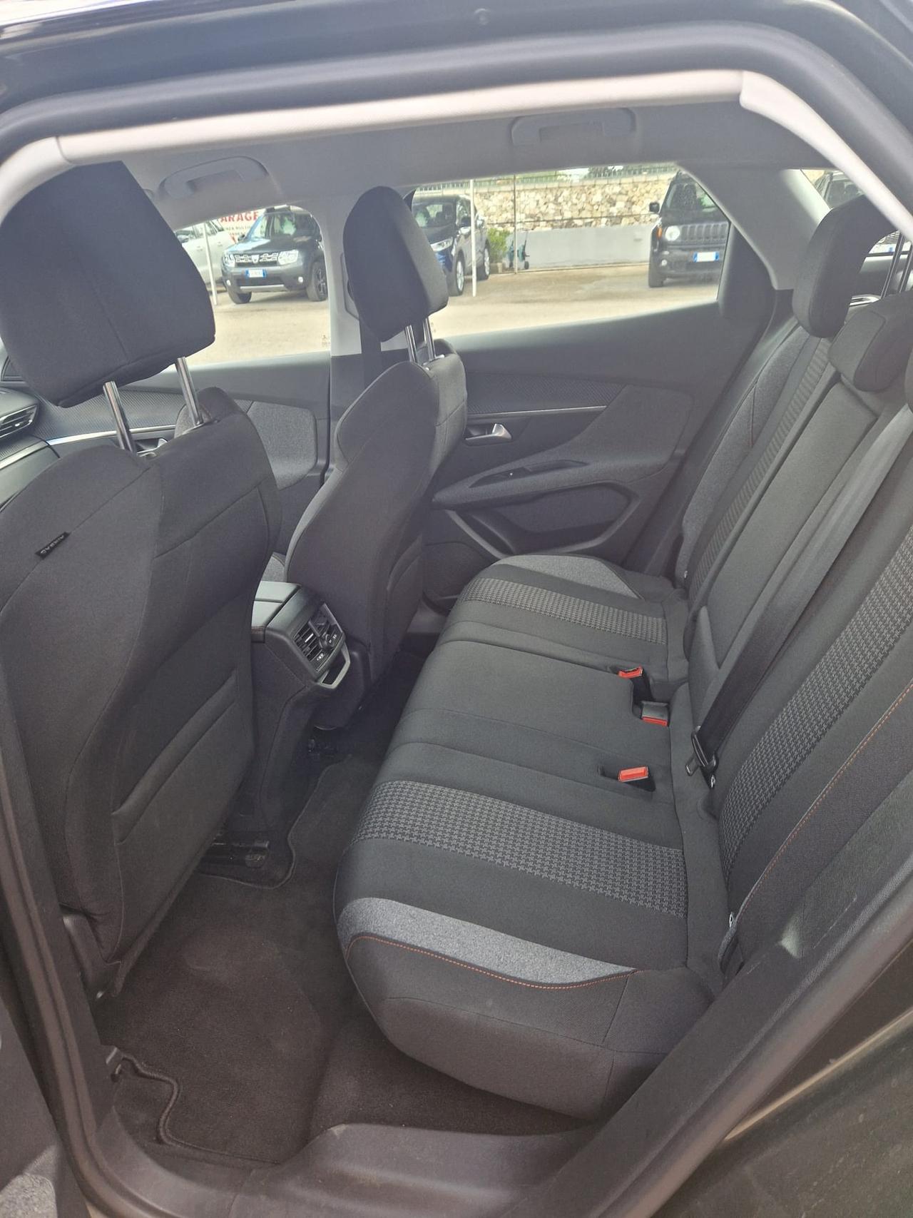Peugeot 3008 BlueHDi 130 S&S EAT8 Allure Pack