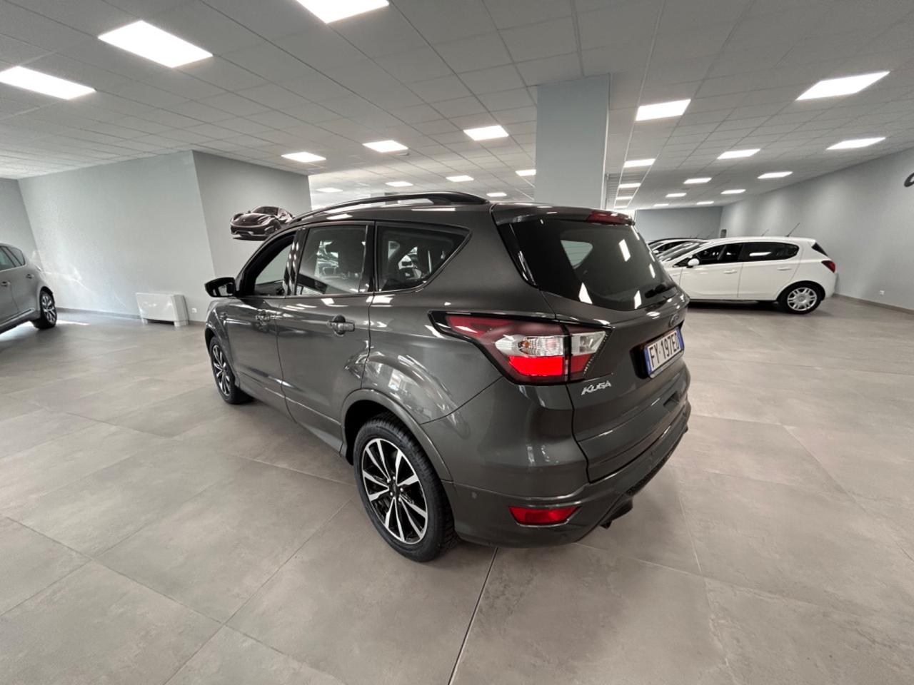 Ford Kuga 2.0 TDCI 120 CV ST-Line 2019 km 96000