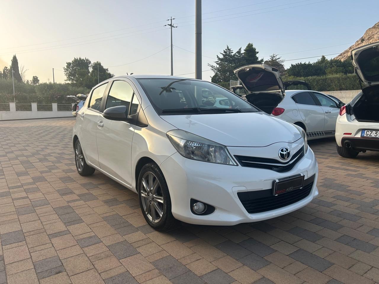 Toyota Yaris 1.4 D-4D 5 porte Lounge